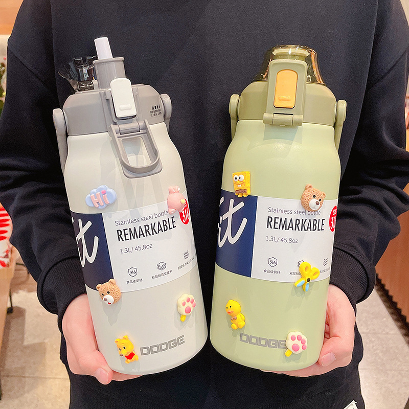 316ステンレス製ストロータンブラー、大容量断熱スポーツウォ - Sports Water Bottle Insulated のレビューと価格