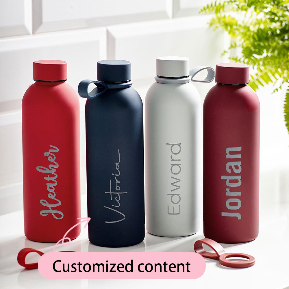 名前刻印入りステンレス製ウォーターボトル、カスタム名入り断熱 - Sports Water Bottle Insulated のレビューと価格